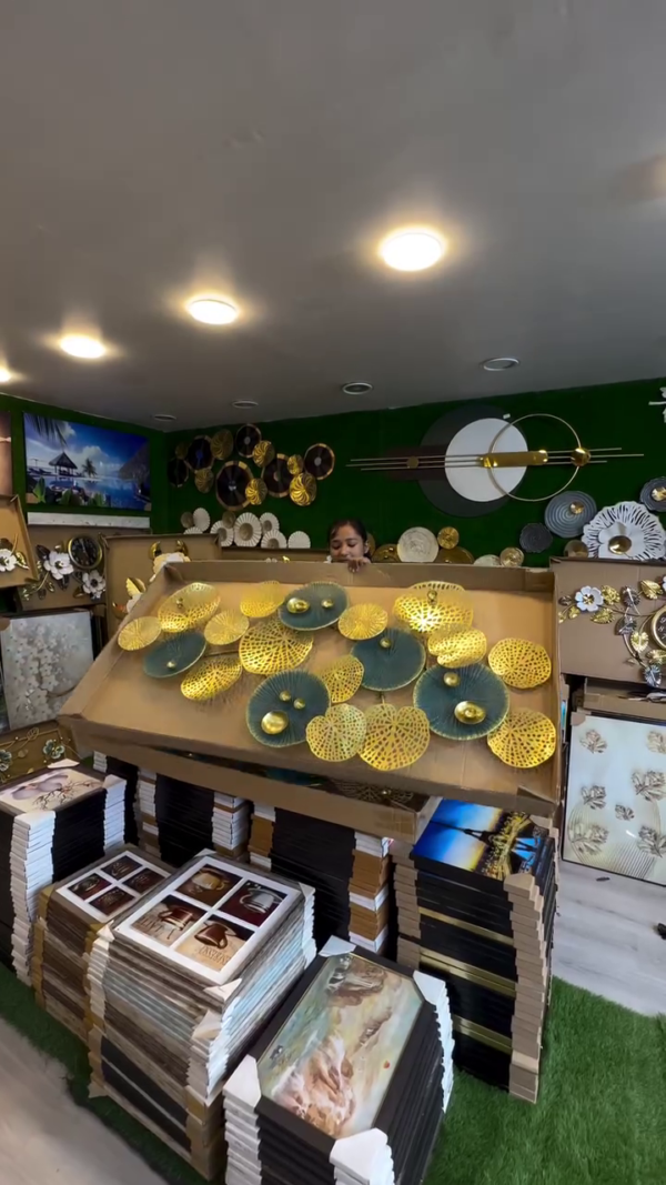 Ornamental Wall Clock - Image 3