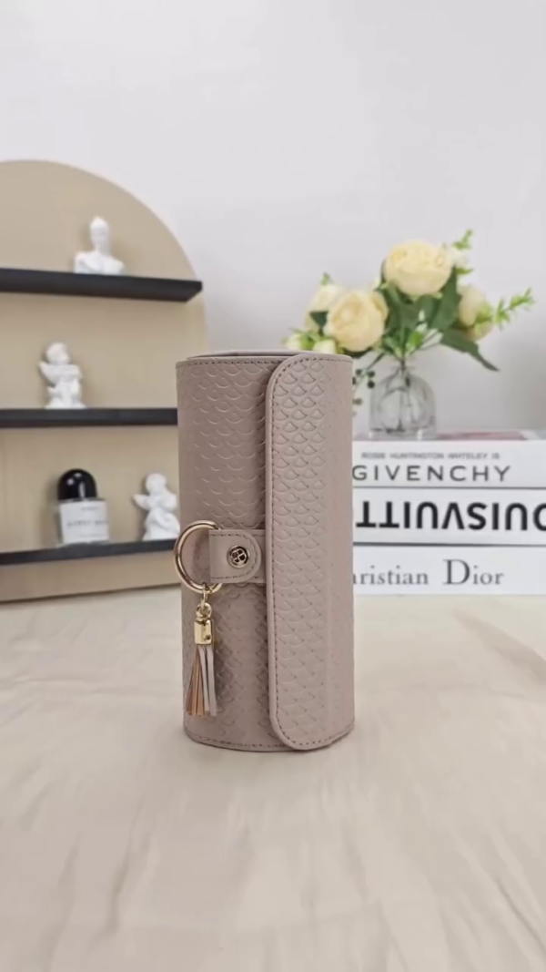 Rotating Travel Jewelry Organizer Case